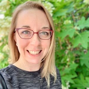 Meet your Posher, Alisa